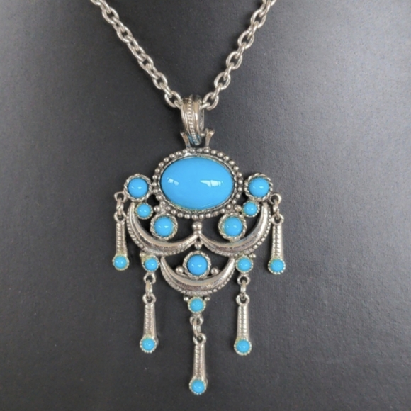Jewelry - Like new Gothic Bohemian exotic necklace with turquoise color inserts